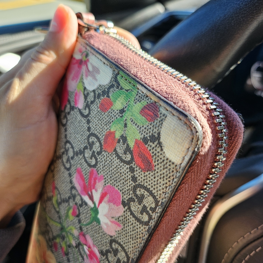 Gucci Blossom wallet